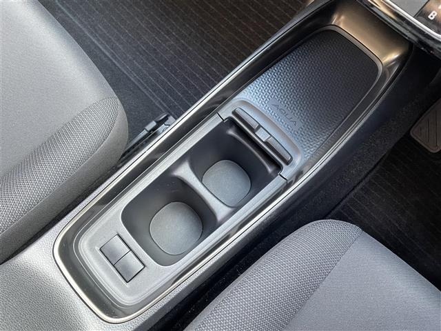 Toyota AQUA 2021 7425369-11