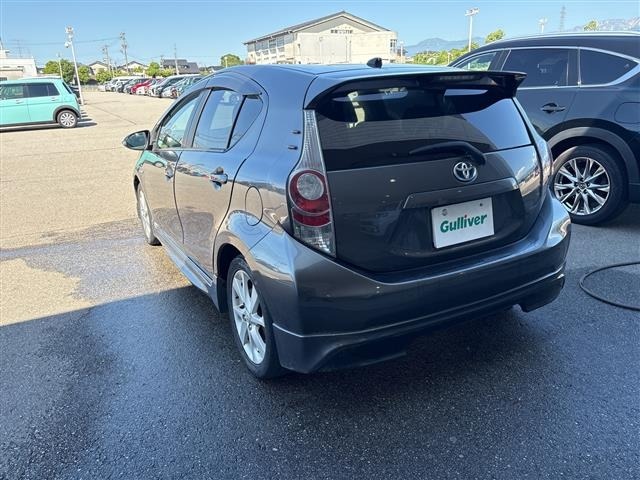 Toyota AQUA 2013 7425370-1