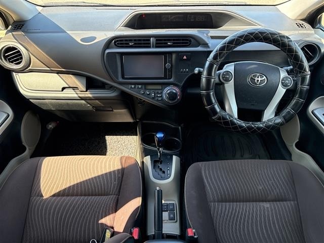 Toyota AQUA 2013 7425370-2