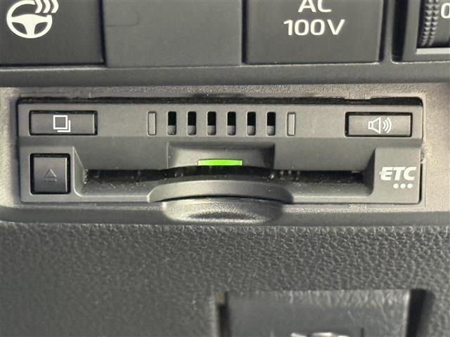Toyota AQUA 2023 7425373-17