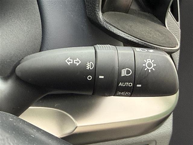 Toyota AQUA 2023 7425373-8