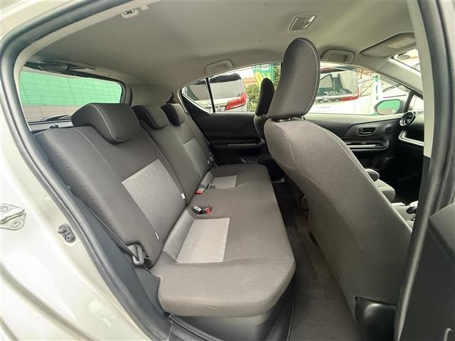 Toyota AQUA 2021 7425378-10