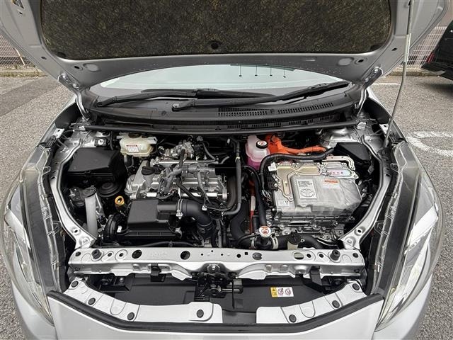 Toyota AQUA 2021 7425378-14