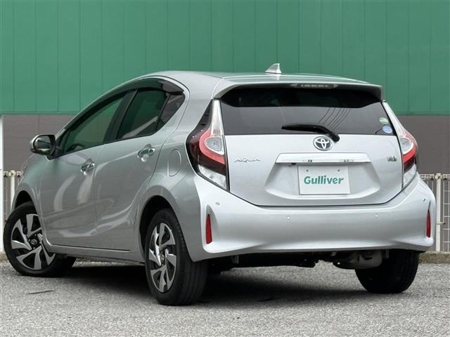 Toyota AQUA 2021 7425378-2