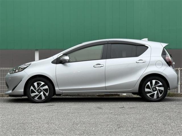 Toyota AQUA 2021 7425378-22