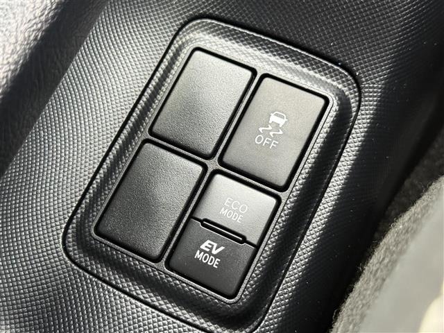 Toyota AQUA 2021 7425378-3