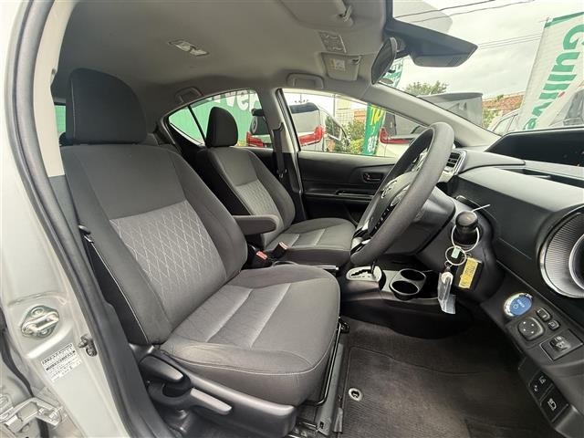 Toyota AQUA 2021 7425378-9