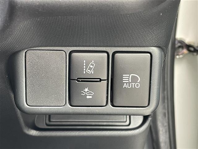 Toyota AQUA 2017 7425382-11