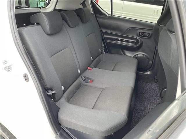 Toyota AQUA 2017 7425382-4