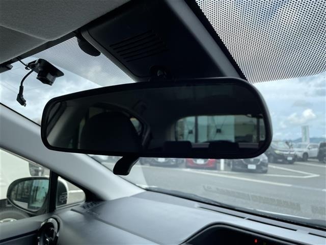 Toyota AQUA 2017 7425382-5