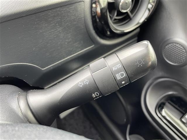Toyota AQUA 2017 7425382-8