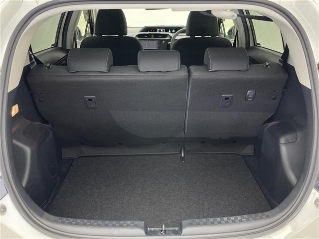 Toyota AQUA 2019 7425388-6