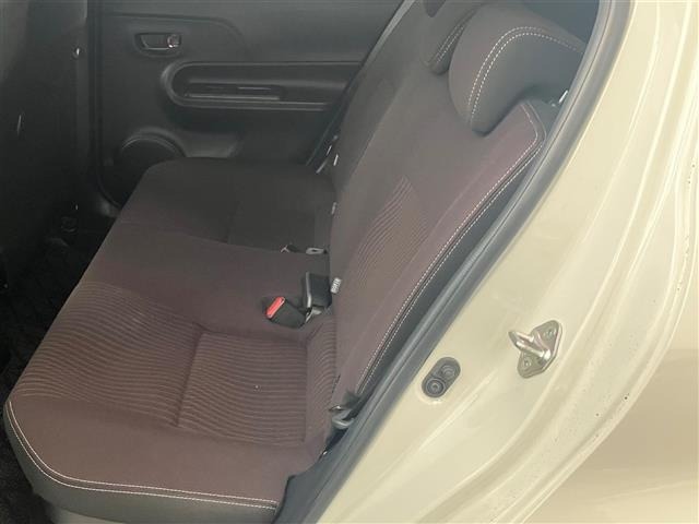 Toyota AQUA 2018 7425401-1