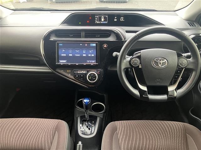 Toyota AQUA 2018 7425401-15