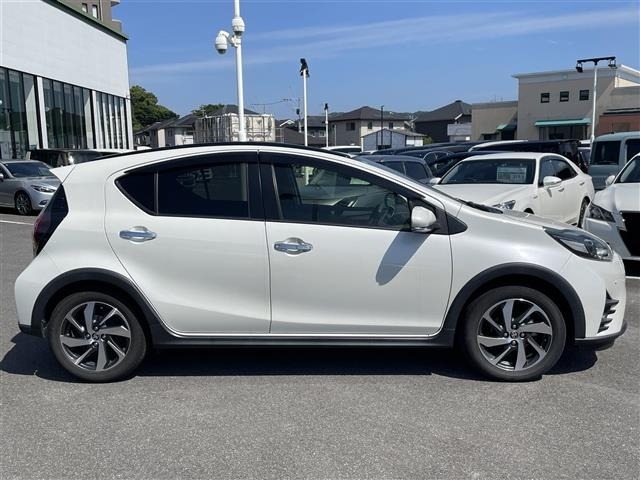 Toyota AQUA 2020 7425408-12