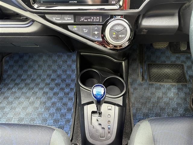 Toyota AQUA 2015 7425421-2