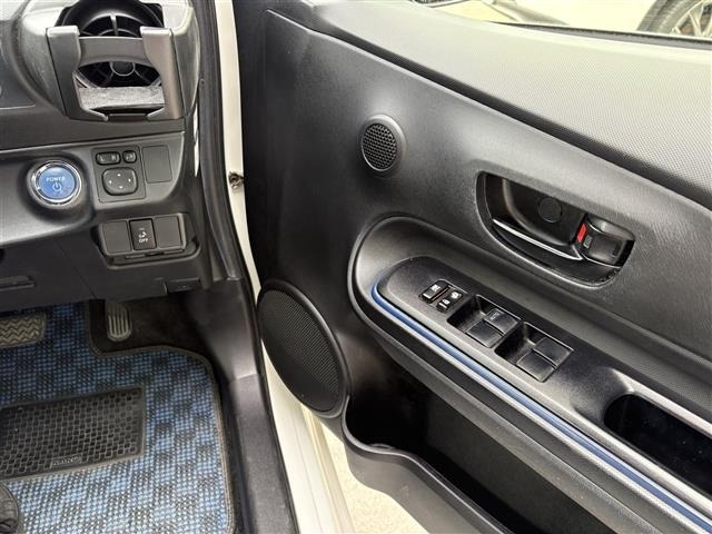 Toyota AQUA 2015 7425421-5