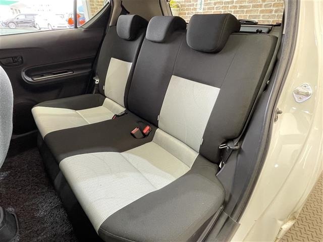 Toyota AQUA 2013 7425422-22