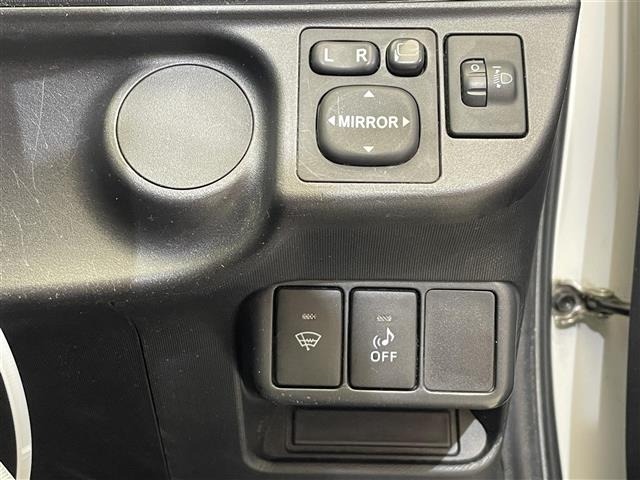 Toyota AQUA 2013 7425422-5