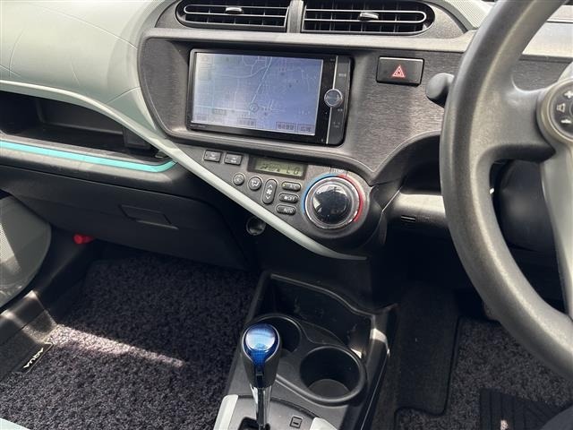 Toyota AQUA 2012 7425439-12