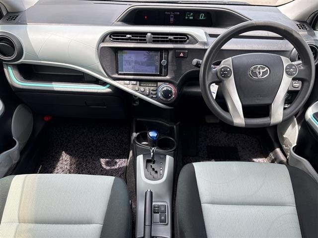 Toyota AQUA 2012 7425439-16