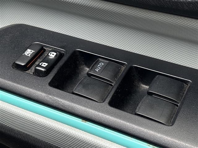 Toyota AQUA 2012 7425439-17