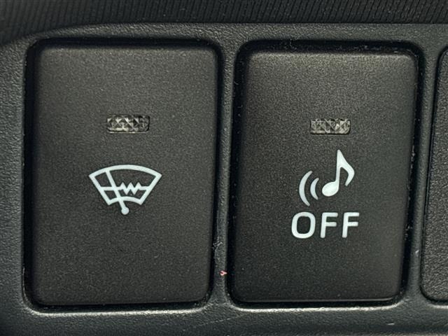 Toyota AQUA 2012 7425439-7