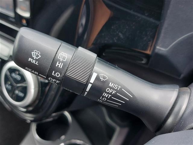 Toyota AQUA 2018 7425442-1