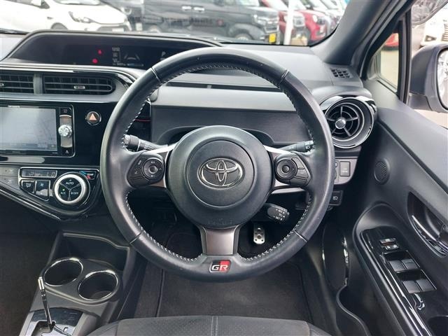 Toyota AQUA 2018 7425442-13