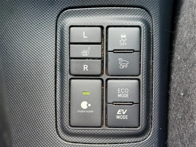 Toyota AQUA 2018 7425442-17