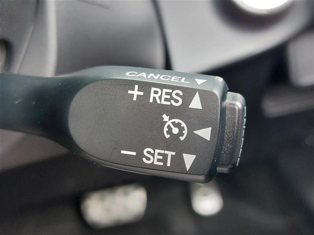 Toyota AQUA 2018 7425442-3