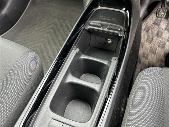 Toyota AQUA 2021 7425450-21
