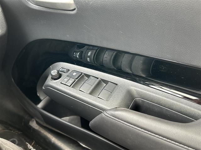 Toyota AQUA 2021 7425450-6