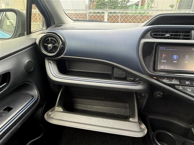 Toyota AQUA 2015 7425457-22