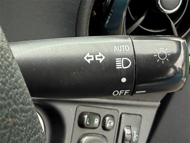 Toyota AQUA 2015 7425457-7