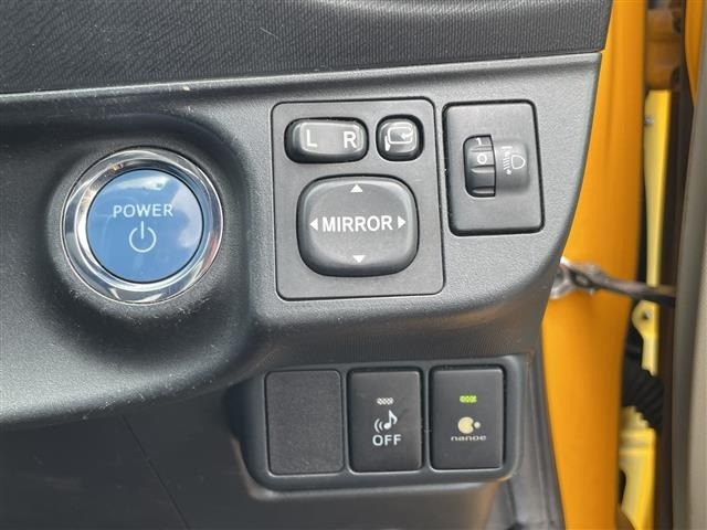 Toyota AQUA 2012 7425458-12