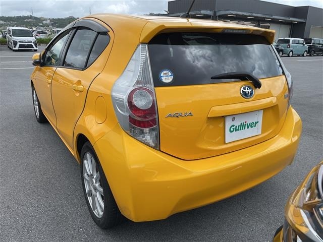 Toyota AQUA 2012 7425458-3