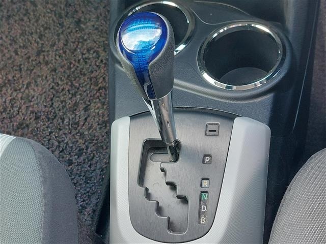 Toyota AQUA 2014 7425465-15
