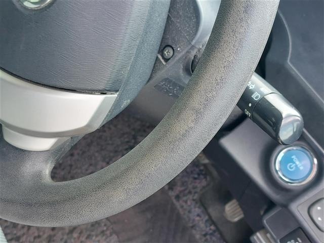 Toyota AQUA 2014 7425465-7