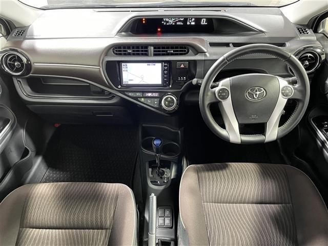 Toyota AQUA 2015 7425466-14