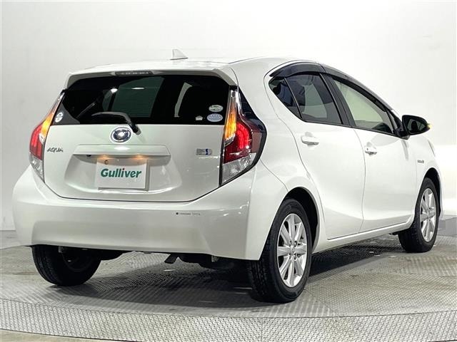 Toyota AQUA 2015 7425466-17