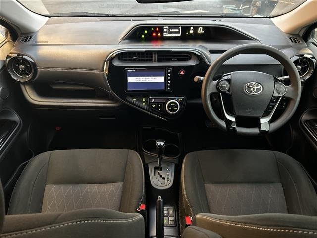 Toyota AQUA 2020 7425469-14