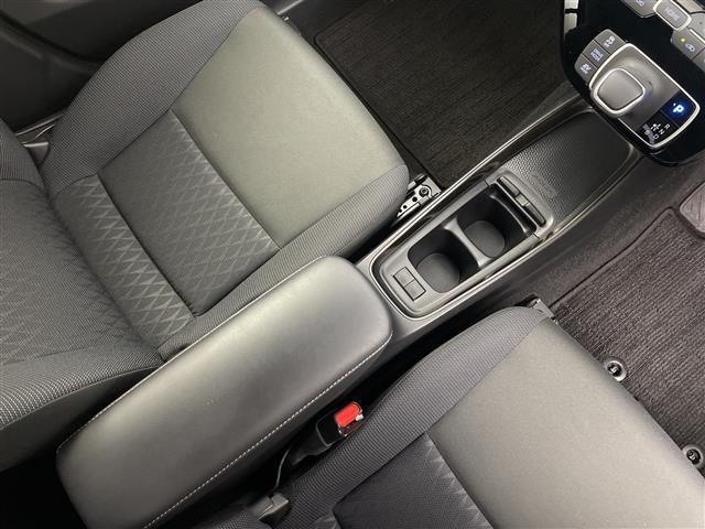 Toyota AQUA 2021 7425472-5