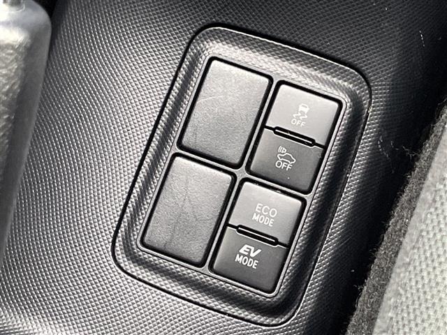 Toyota AQUA 2016 7425473-9
