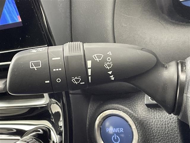 Toyota AQUA 2023 7425474-12