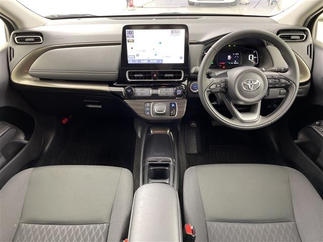 Toyota AQUA 2023 7425474-14