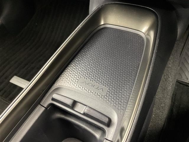 Toyota AQUA 2023 7425474-4