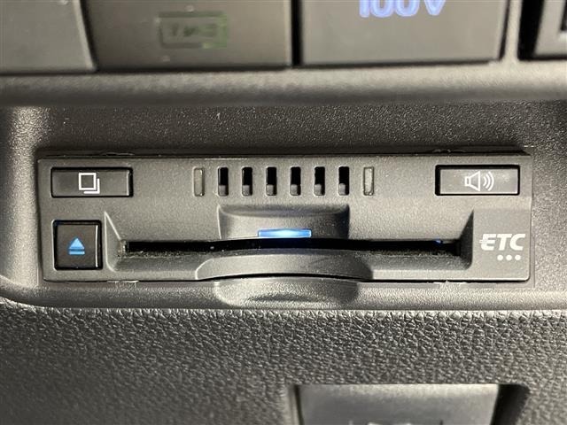 Toyota AQUA 2023 7425474-5