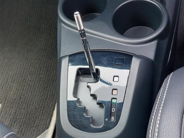 Toyota AQUA 2017 7425484-11