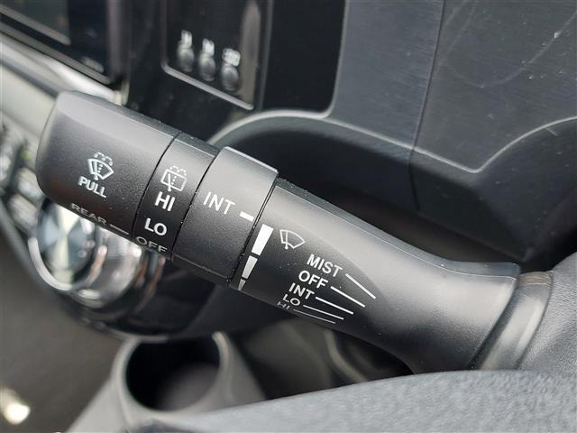 Toyota AQUA 2017 7425484-26
